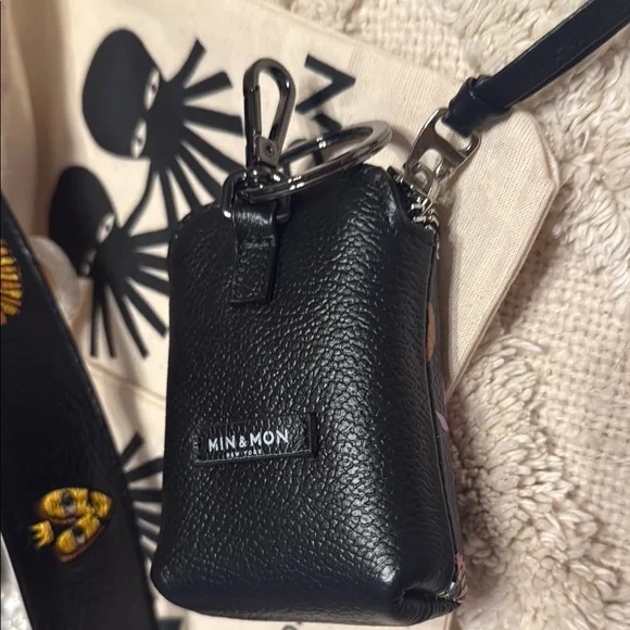 Min&Mon anastasio mini handbag w/matching embroidered strap,wallet,keychain - Picture 8 of 15